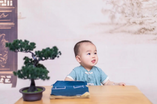 范县宝宝几个月可以笑出声 范县宝宝几个月可以笑出声